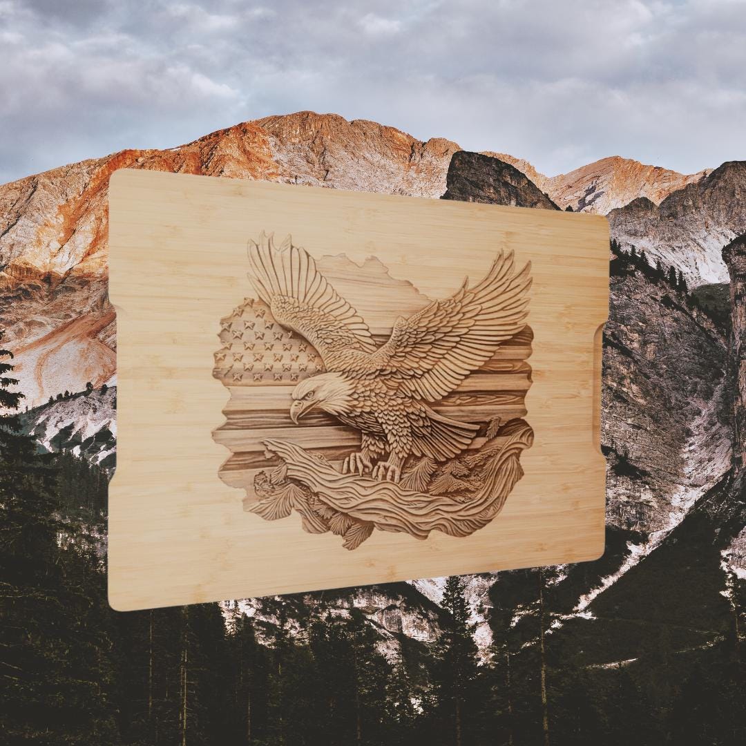 Personalized American Eagle Cutting Board: 3D Illusion Patriotic Decor