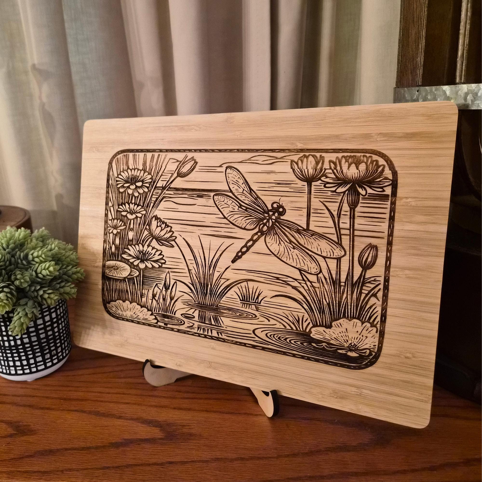Personalized Dragonfly Cutting Board: Engraved Bamboo Kitchen Decor