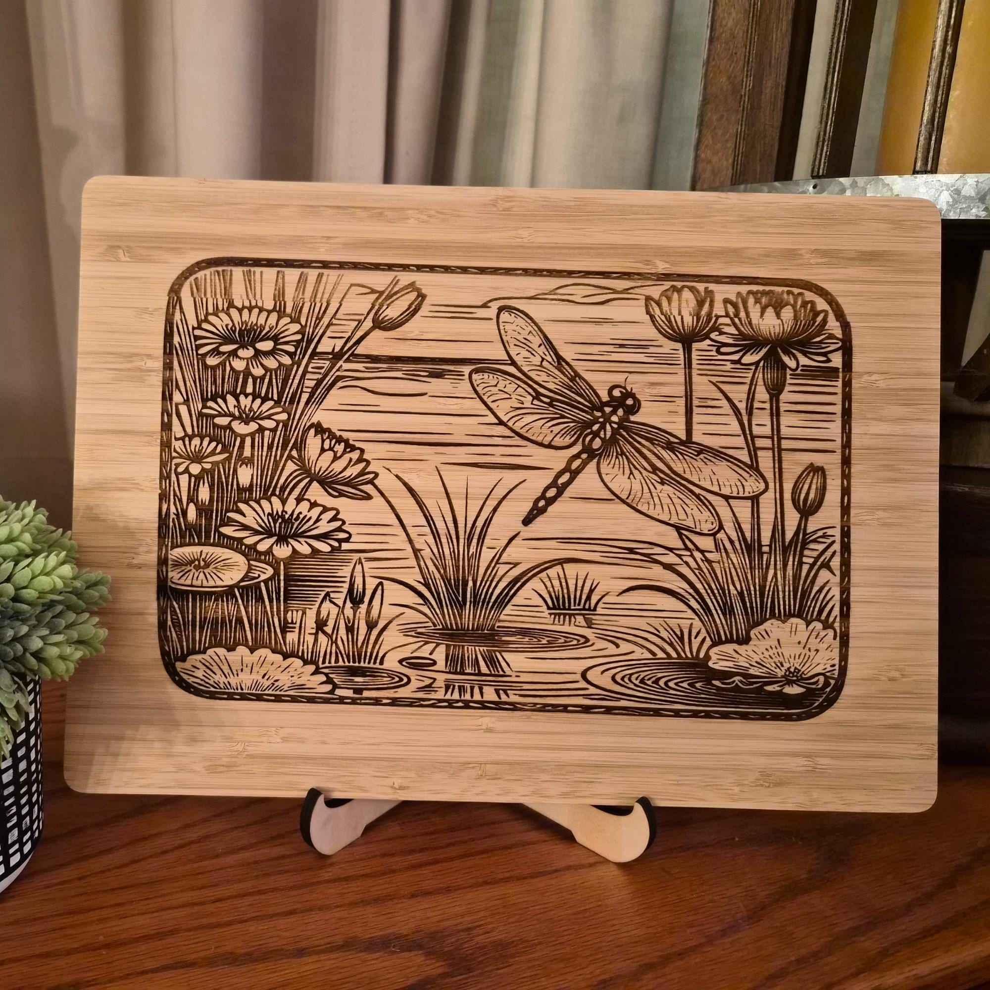 Personalized Dragonfly Cutting Board: Engraved Bamboo Kitchen Decor