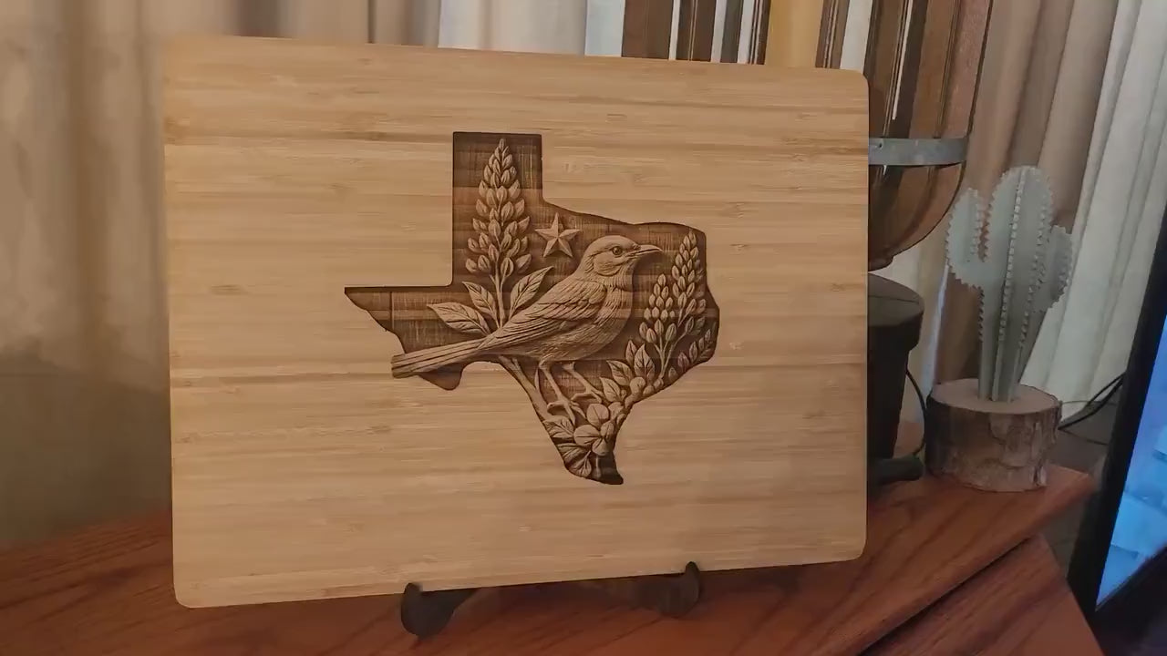 Personalized Texas State Bird Cutting Board: Engraved Charcuterie Board Gift
