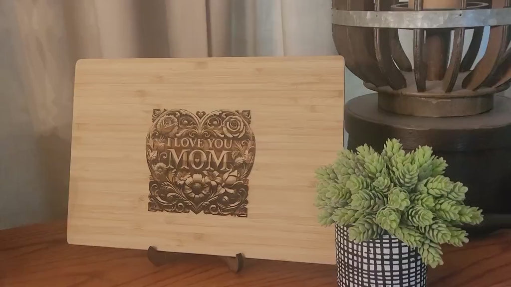 All American Mom Birthday Gift | Bamboo Cutting Board with Custom 3D Illusion Graphics & Loving Message – Unique Kitchen Decor and Keepsake